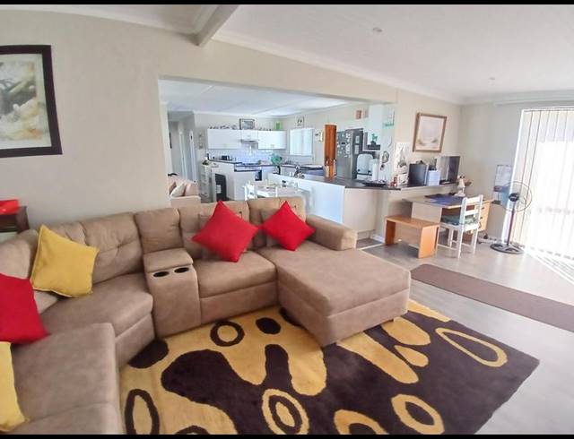 3 BEDROOM HOUSE FOR SALE IN STILBAAI-WES